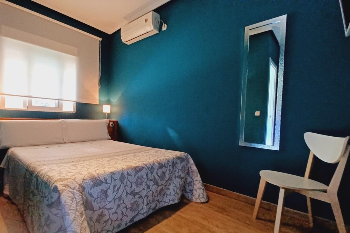 Hostal Aravaca Garden Madrid Exterior photo